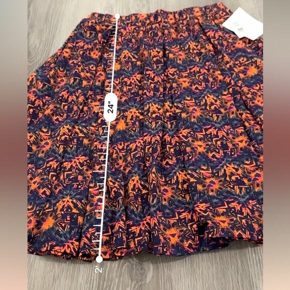 LuLaRoe Madison Navy Blue & Orange Abstract‎ Print A-Line Mini Skirt Size S - Picture 6 of 7